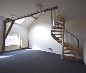 EENSLAAPKAMER DAKAPPARTEMENT IN STADSCENTRUM ROESELARE - Photo 3