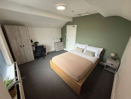 Willow Lane Room 6 - Photo 5