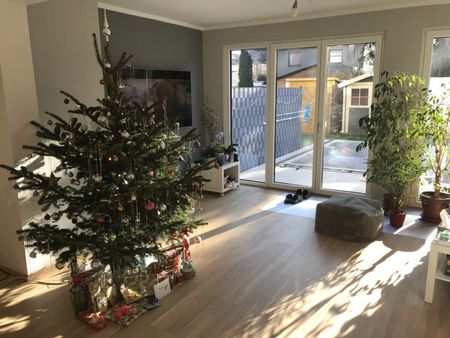 Modernes Reihenhaus, möbliert mit Pool und E-Stellplatz - Photo 4