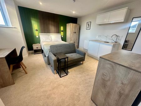 1 bedroom in a house share to rent - Photo 3