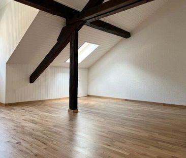 Charmant appartement entièrement rénové de 3 pièces dans les combles - Foto 4