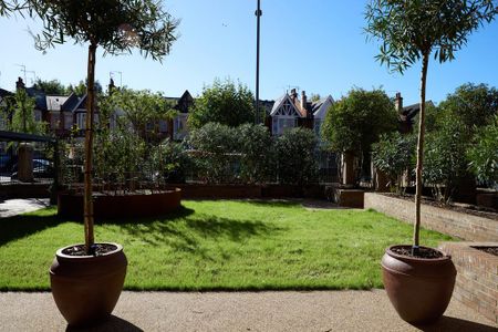 Studio to rent - Photo 2