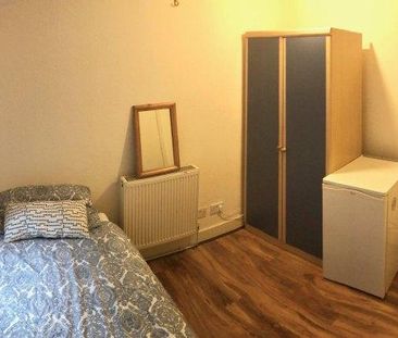 1 bedroom flat to rent - Photo 6