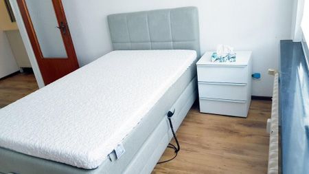 Ab Sofort Voll Möblierte 2½Zimmer Wohnung in Duisburg Laar - Photo 3