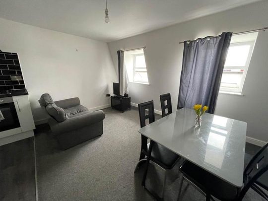 2 bedroom flat to rent - Photo 1