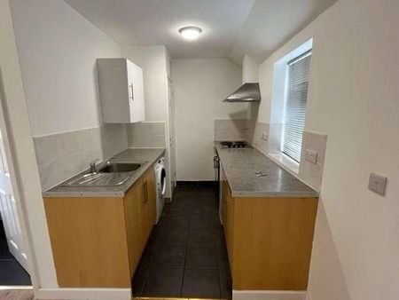 Grantley Street, Grantham, Lincolnshire, NG31 - Photo 3