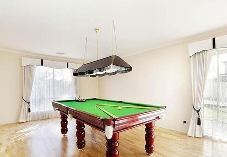 A world of living! - Photo 2