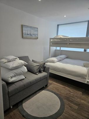 Studio Flat, Wellesley Road, CR0 - Photo 1