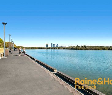 405/26 Footbridge Boulevarde, Wentworth Point, NSW 2127 - Photo 6