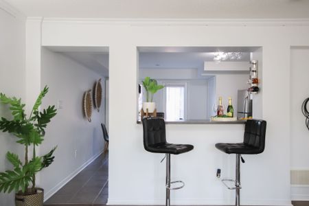 For Lease - 3200 Bentley Drive Unit# 9, Mississauga, Ontario - Photo 3