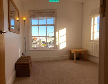 1 bedroom flat to rent - Photo 2