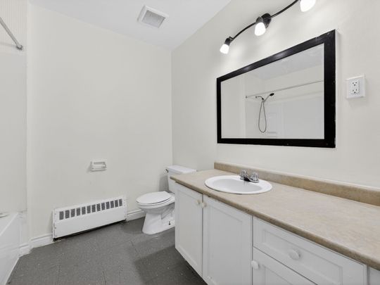 For Lease - 275 Wentworth Street Unit# 205, Oshawa, Ontario - Photo 1