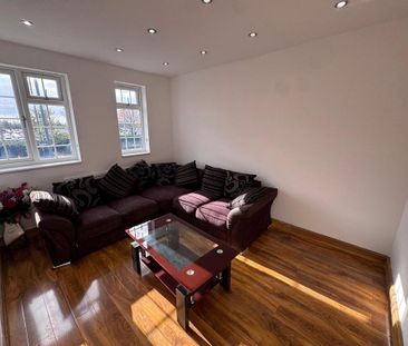 3 bedroom apartment to rent - Photo 1
