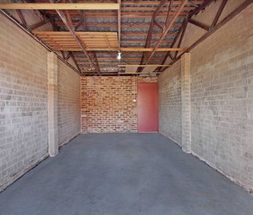 Like Brand New - Village Lifestyle close to Surf Beach - Photo 4