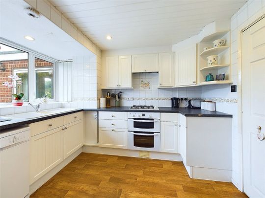 Lindsey Close, Doncaster, South Yorkshire, DN4 - Photo 1