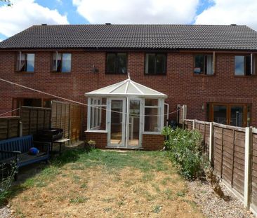 3 bedroom terraced house to rent - Photo 4