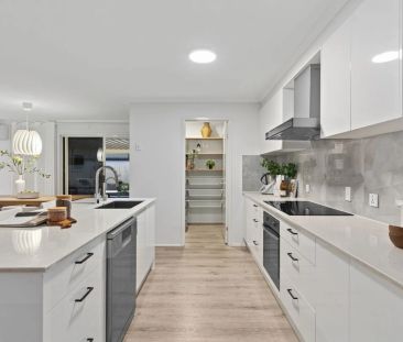 A stylish newly renovated home in one of Wishart's most sought-afte... - Photo 5