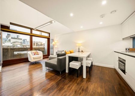 Frobisher Crescent - Photo 2