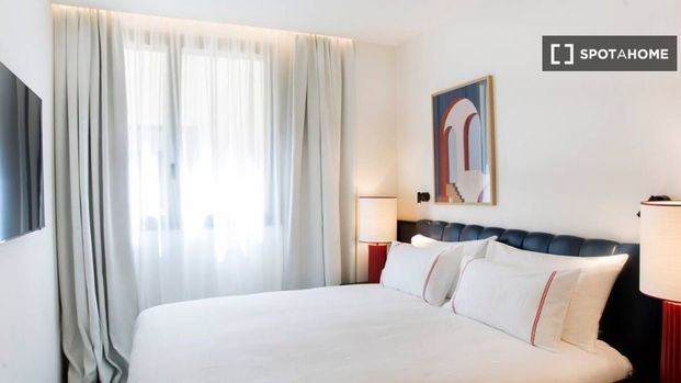 2 room luxury Apartment for rent in Barcelona, Spain - Photo 1