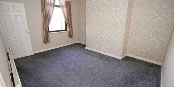 3 bedroom property to rent in Bolton - Photo 3