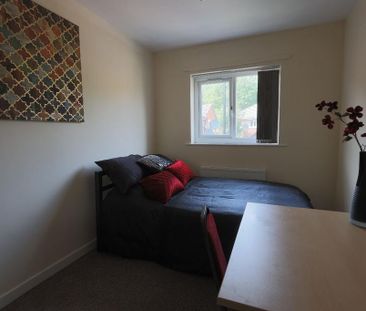 4 bedroom house to rent - Photo 2