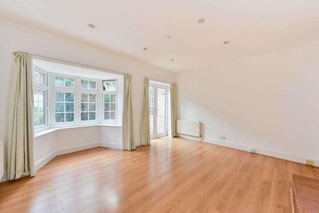 St Johns Wood Terrace, St John's Wood, NW8 - Photo 3