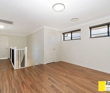 5 Bedroom Family Home in Jordan Springs - Photo 6