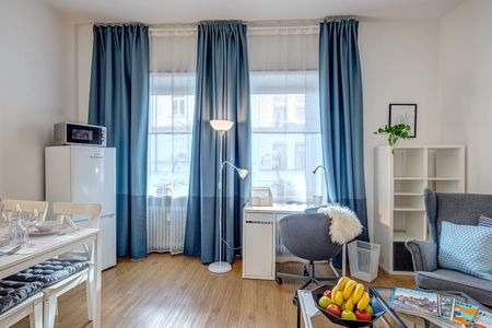 Central in Lehel at the Thierschplatz - Photo 2