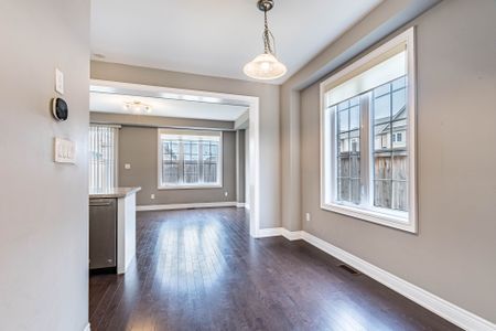 For Lease - 3254 Mockingbird Common N/A, Oakville, Ontario - Photo 5