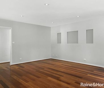 Country Living Close To Queanbeyan Town Centre - Photo 5