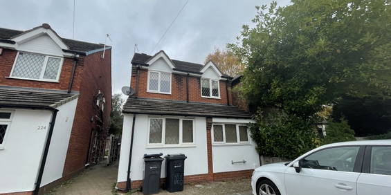 1 bedroom in a house share to rent - Photo 3