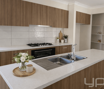 Beautifully Presented Home in a Growing Community! - Photo 6