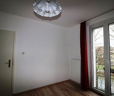 * PREISWERT WOHNEN AM FRIEDRICHSPLATZ! 3-ZI Wohnung, 2ET in KR-Mitte * - Foto 1