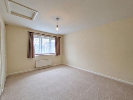 2 bedroom semi-detached house to rent - Photo 2