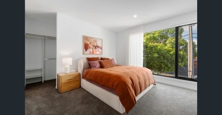 Architecturally Designed 6-Star Energy Efficient Luxury Living - Photo 4