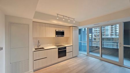 For Lease - 110 Broadway Avenue Unit# 313S, Toronto, Ontario - Photo 3