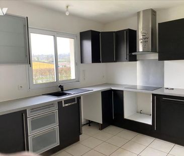 COLLEVILLE Maison de Type 4 - Photo 4