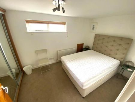 17 Arthur Street, Royal Hillsborough, BT26 6AP - Photo 4