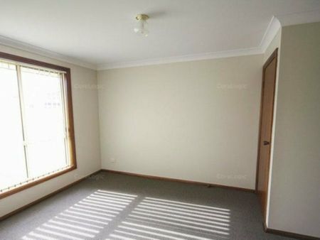 Town House - Photo 3