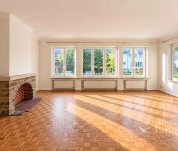 Huis te huur in Sint-Pieters-Woluwe voor € 3.250 met 5 slaapkamers - Photo 3