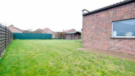 Halfopen bebouwing met ruime oprit en garagebox - Foto 2