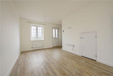 2 bedroom semi-detached house to rent - Photo 4