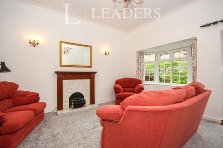 2 bedroom terraced house to rent - Photo 2