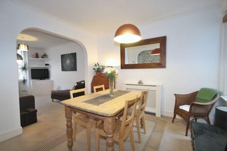 2 bedroom terraced house to rent - Photo 3