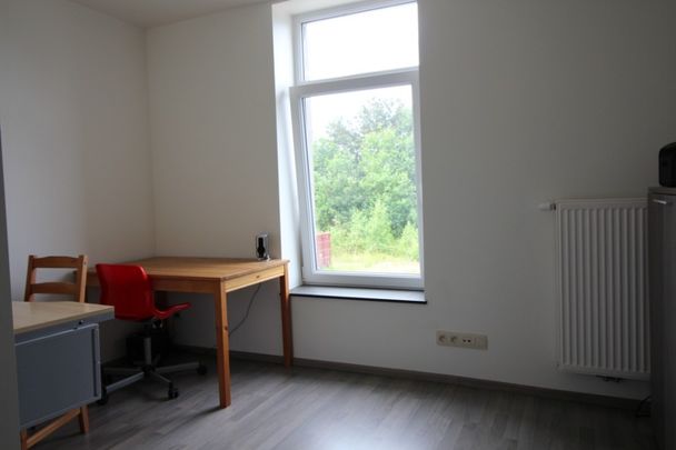 Recente, lichte flat met 70m² woonoppervlakte - Foto 1