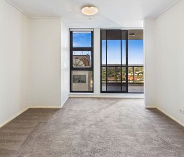 One Bedroom Apartment with Study - Photo 1