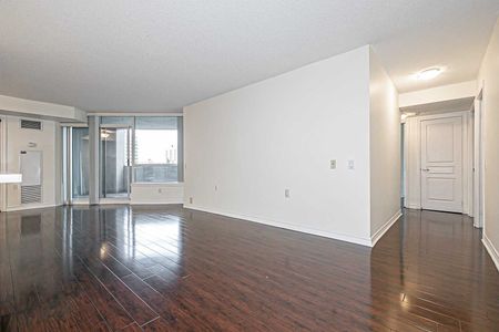 For Lease - 9017 Leslie Street Unit# 322, Richmond Hill, Ontario - Photo 2