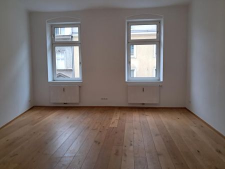 Schillerstraße 55, Top 6: Attraktive, zentrumsnahe 2 Zimmerwohnung, 75,16m2 WNFL, ablösefreie Küche, 2.Stock! - Photo 2