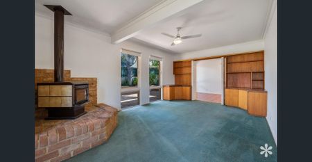 Character Home In A Prime Location! - Photo 4