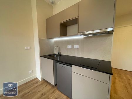 Location Appartement 1 pièce 27m² NARBONNE 11100 - Photo 2